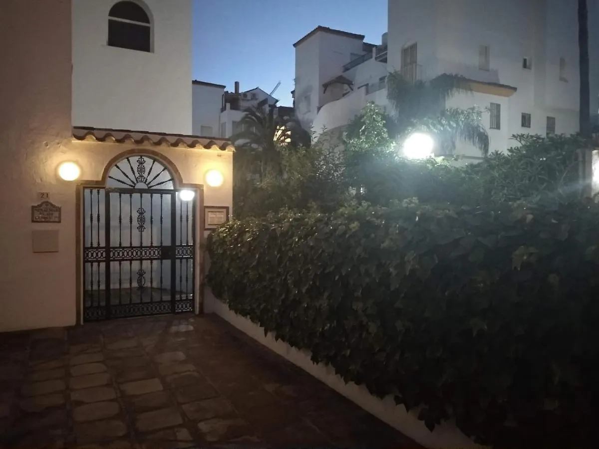 Apartamento con piscina y terraza junto a la playa Apartamento Benalmádena