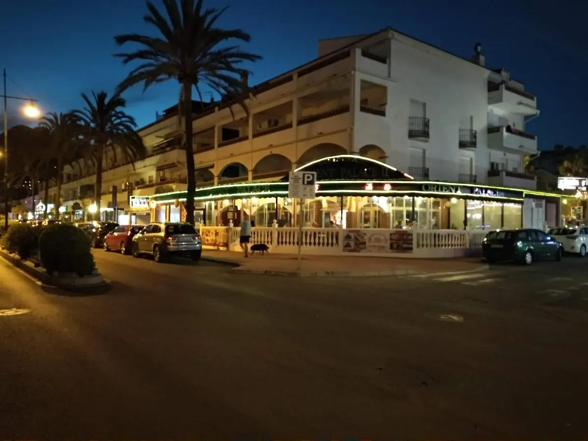 Apartamento con piscina y terraza junto a la playa Apartamento Benalmádena España