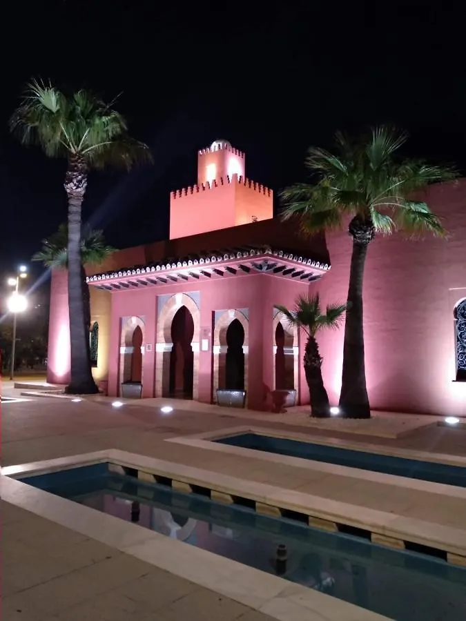 Apartamento con piscina y terraza junto a la playa Apartamento Benalmádena