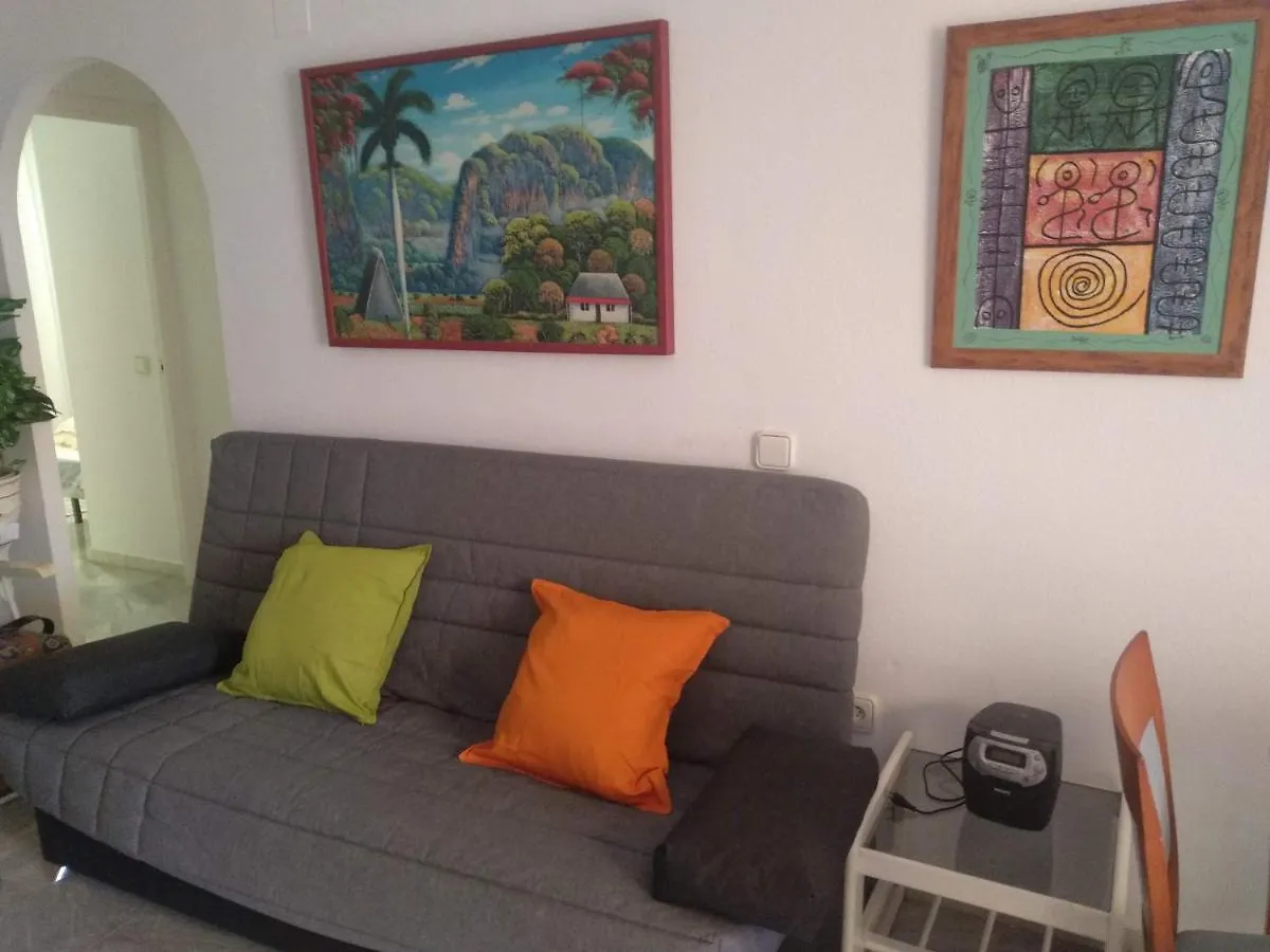 Apartamento con piscina y terraza junto a la playa Apartamento Benalmádena 0*,