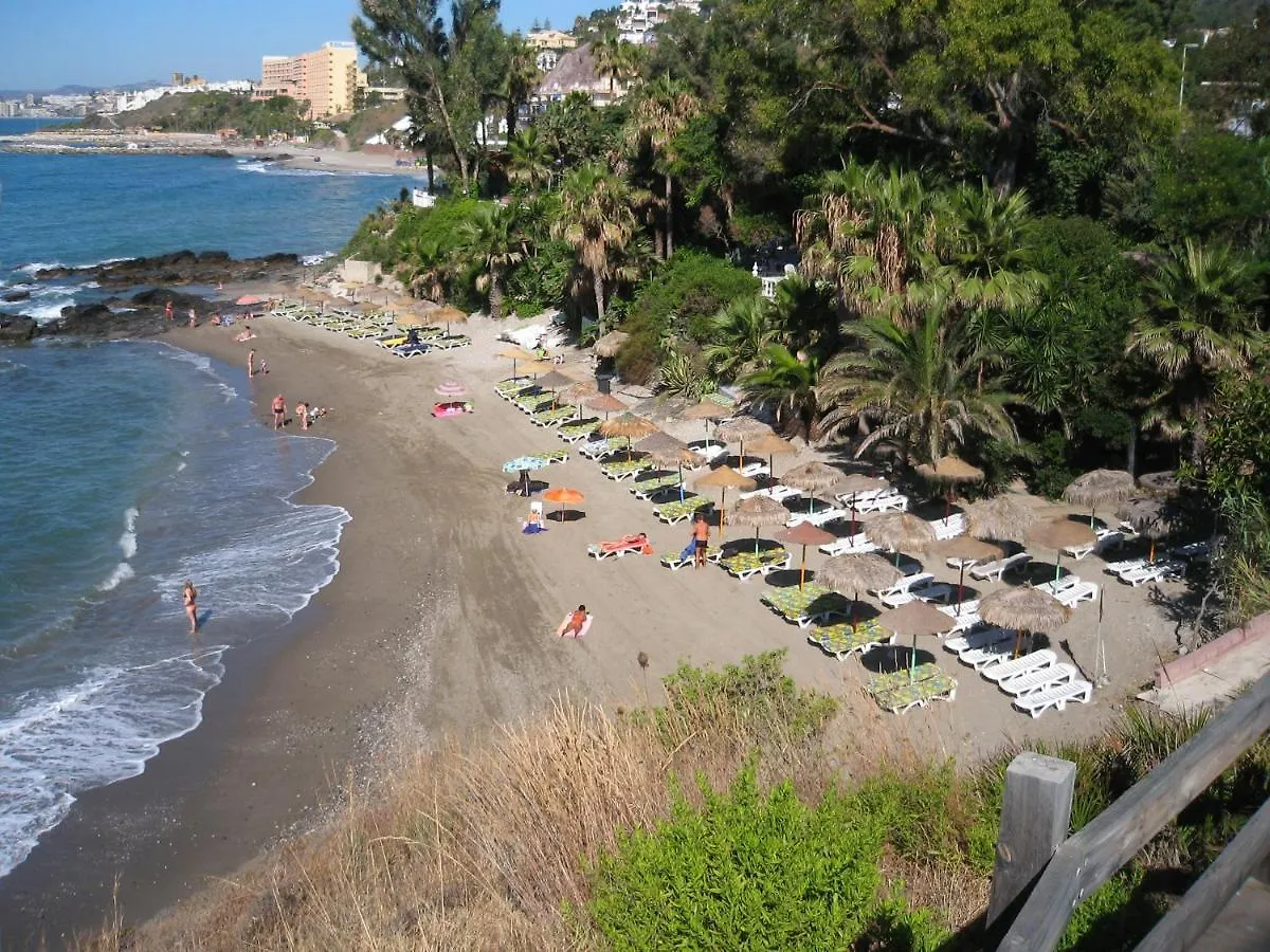 Apartamento con piscina y terraza junto a la playa Apartamento Benalmádena 0*,  España